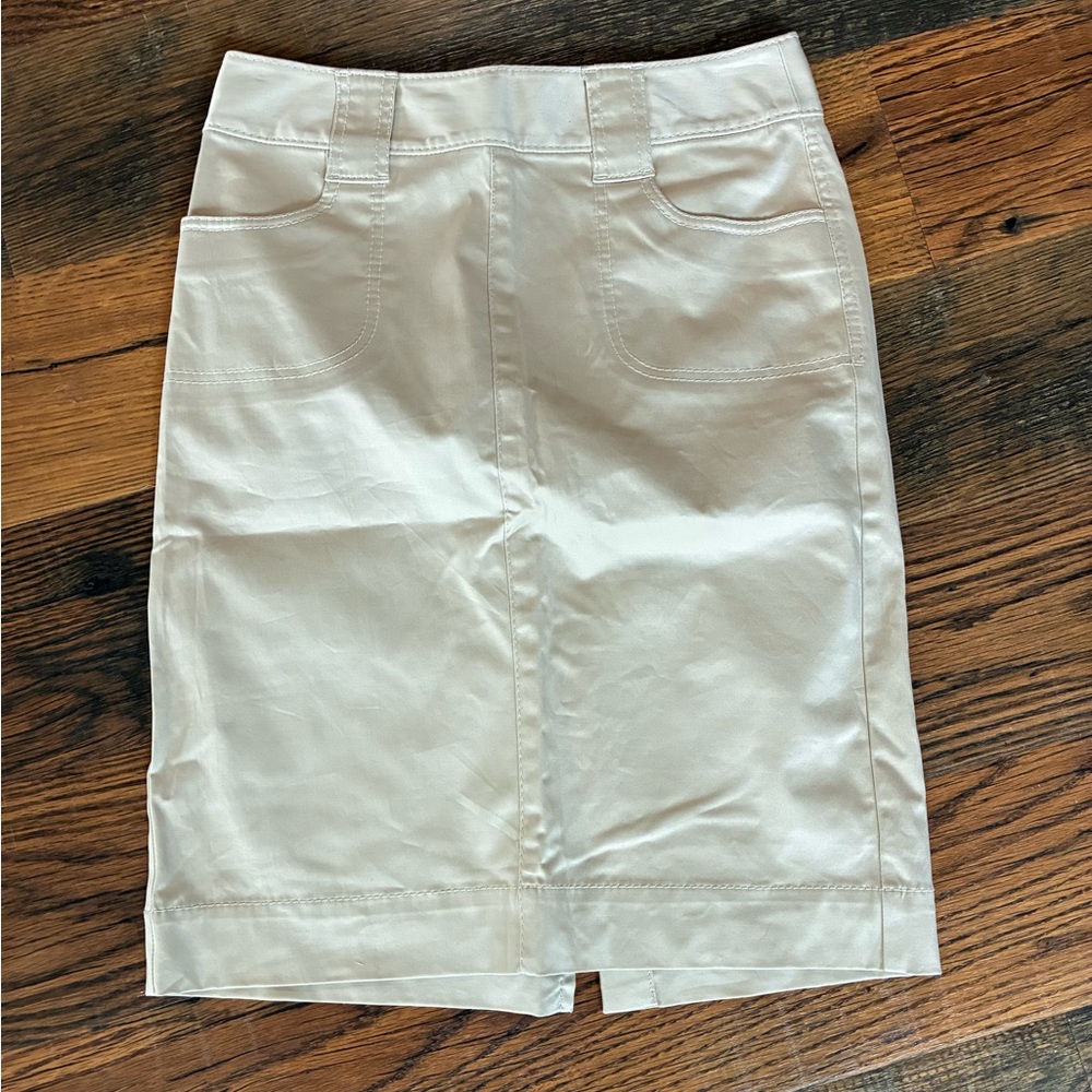 NWOT Banana Republic Cream Pencil Skirt
